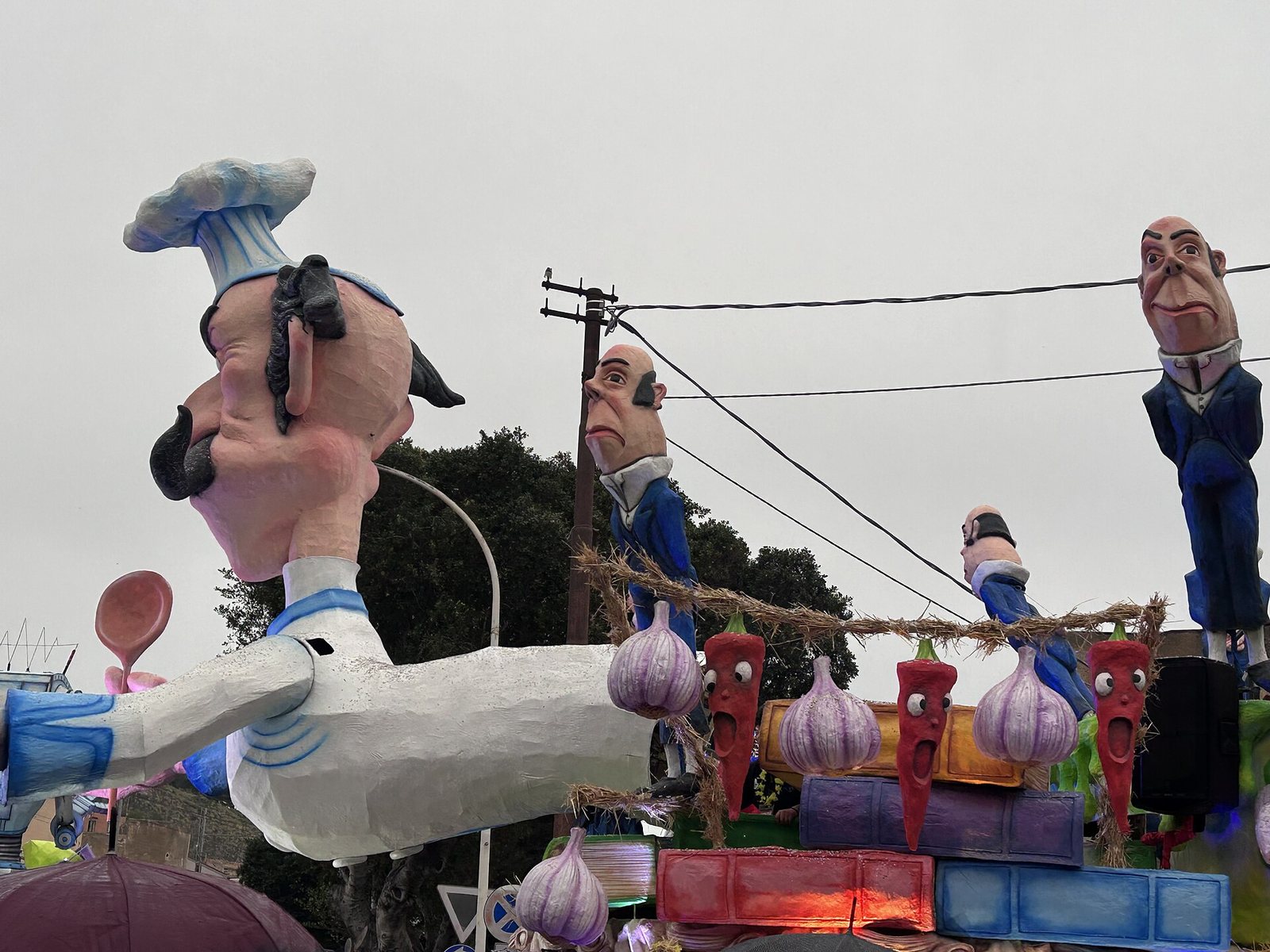 Carri allegorici di cartapesta al Carnevale di Termini Imerese