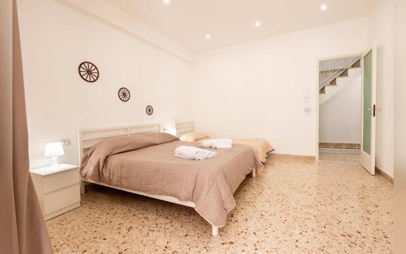 Holiday House Annunziata — Tre unità nel centro storico di Termini Imerese, 