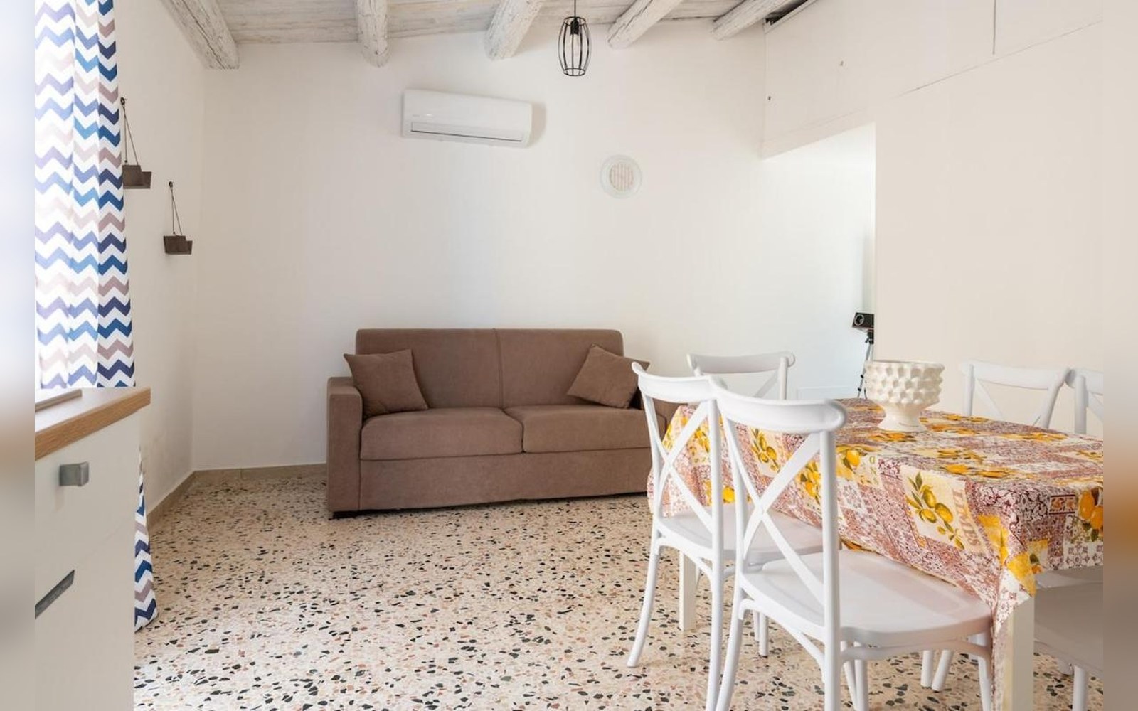 Holiday House Annunziata — Tre unità nel centro storico di Termini Imerese, 