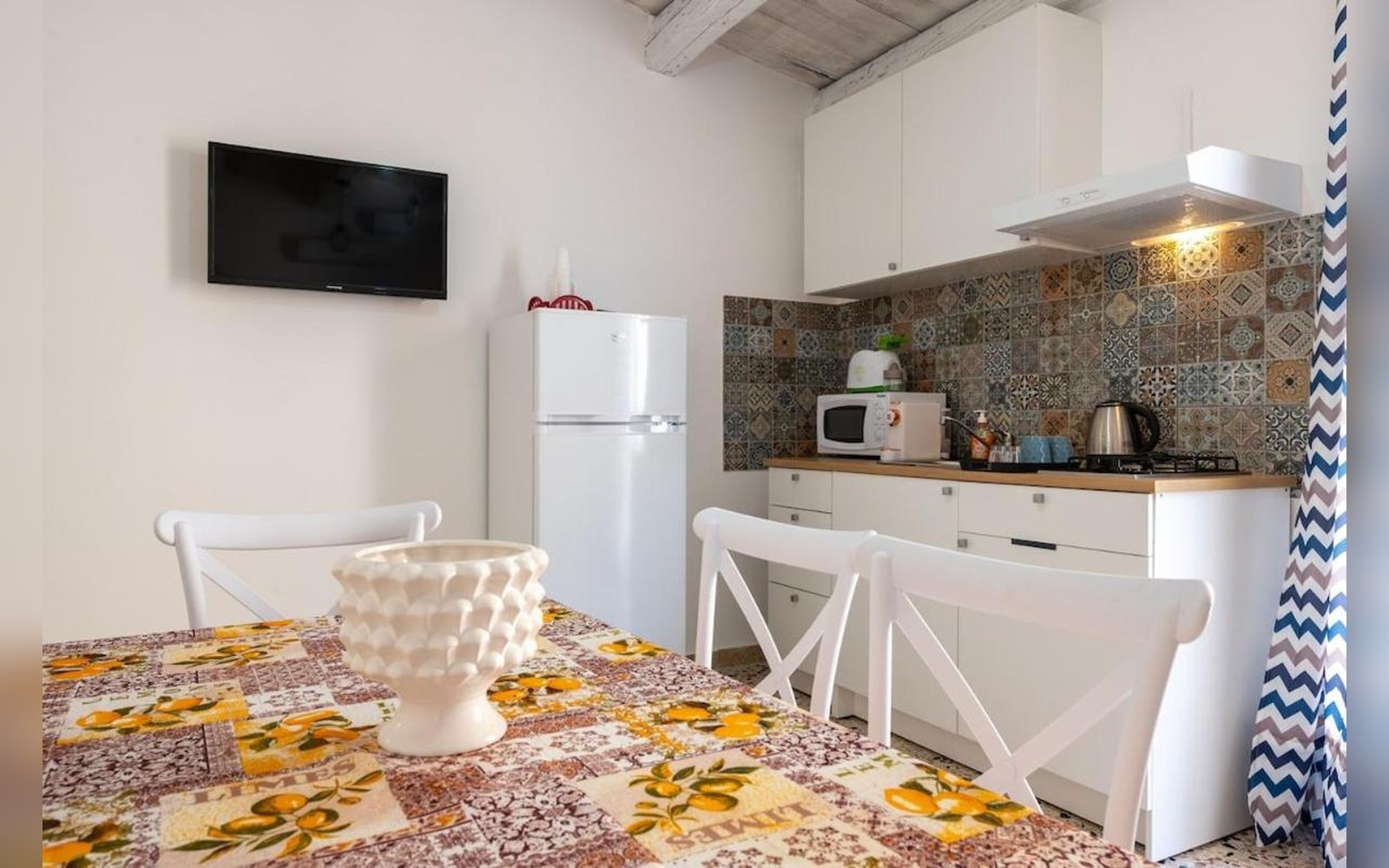 Holiday House Annunziata — Tre unità nel centro storico di Termini Imerese, 