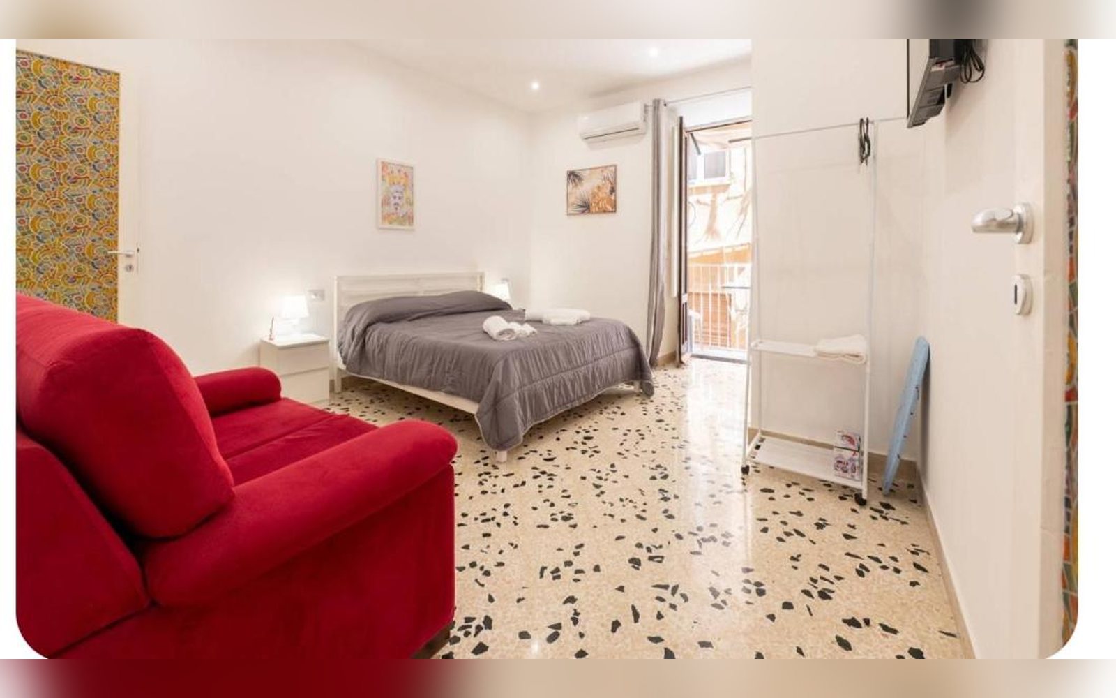 Holiday House Annunziata — Tre unità nel centro storico di Termini Imerese, 